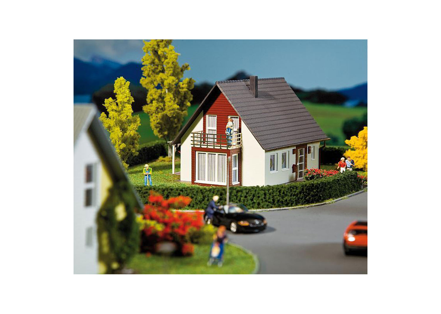 Faller 232323 Einfamilienhaus weinrot  Faller 232323 Einfamilienhaus weinrot