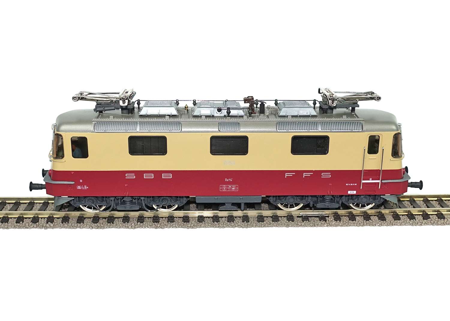HAG SBB Re4/4 10035 TEE DC きれいです。