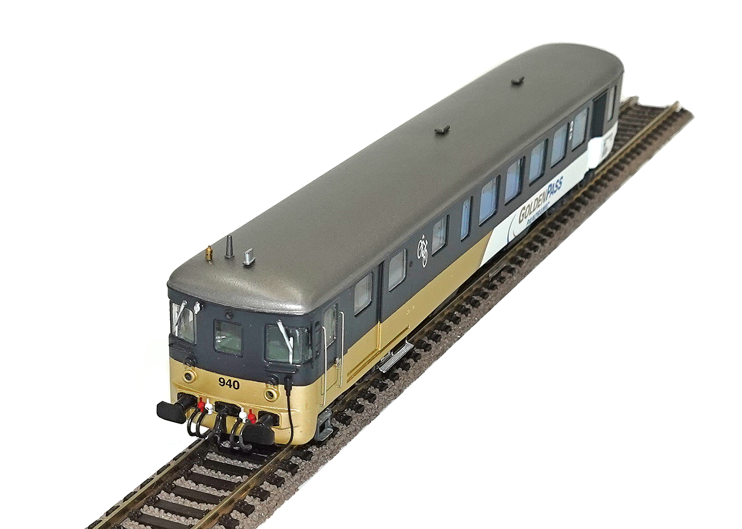 EMB H0 BLS Steuerwagen Goldenpass BDt 940 DCC