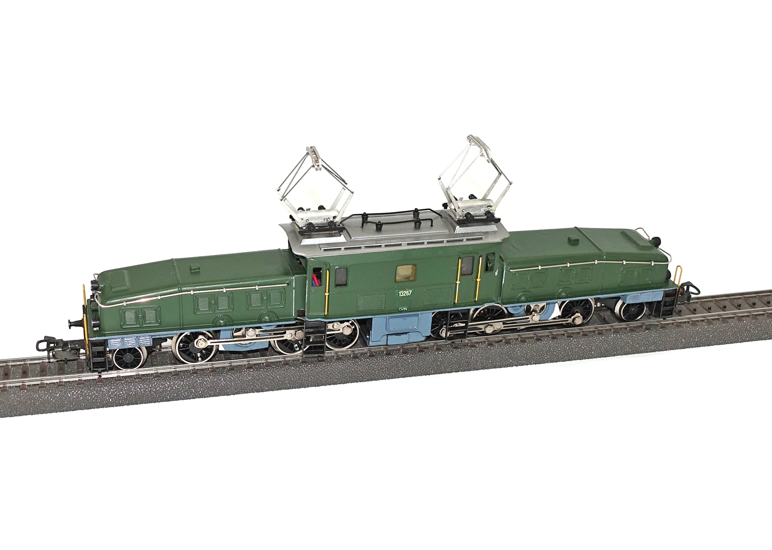 Märklin 3015 (CCS 800) SBB Krokodil umgebaut DC Märklin 3015 (CCS 800) SBB Krokodil umgebaut DC