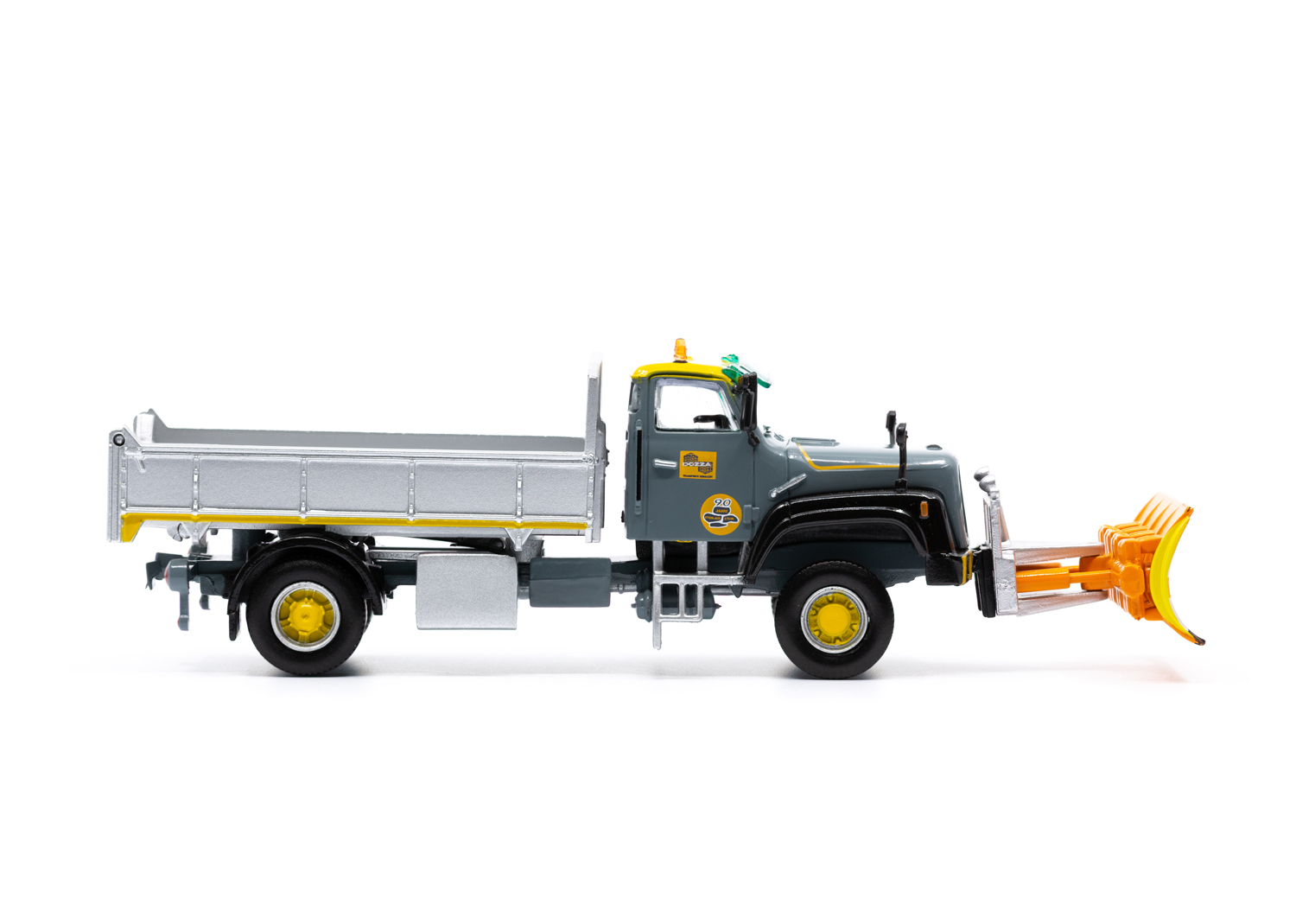 ACE 002330 Saurer D330N 4x4 Kipper Dozza 