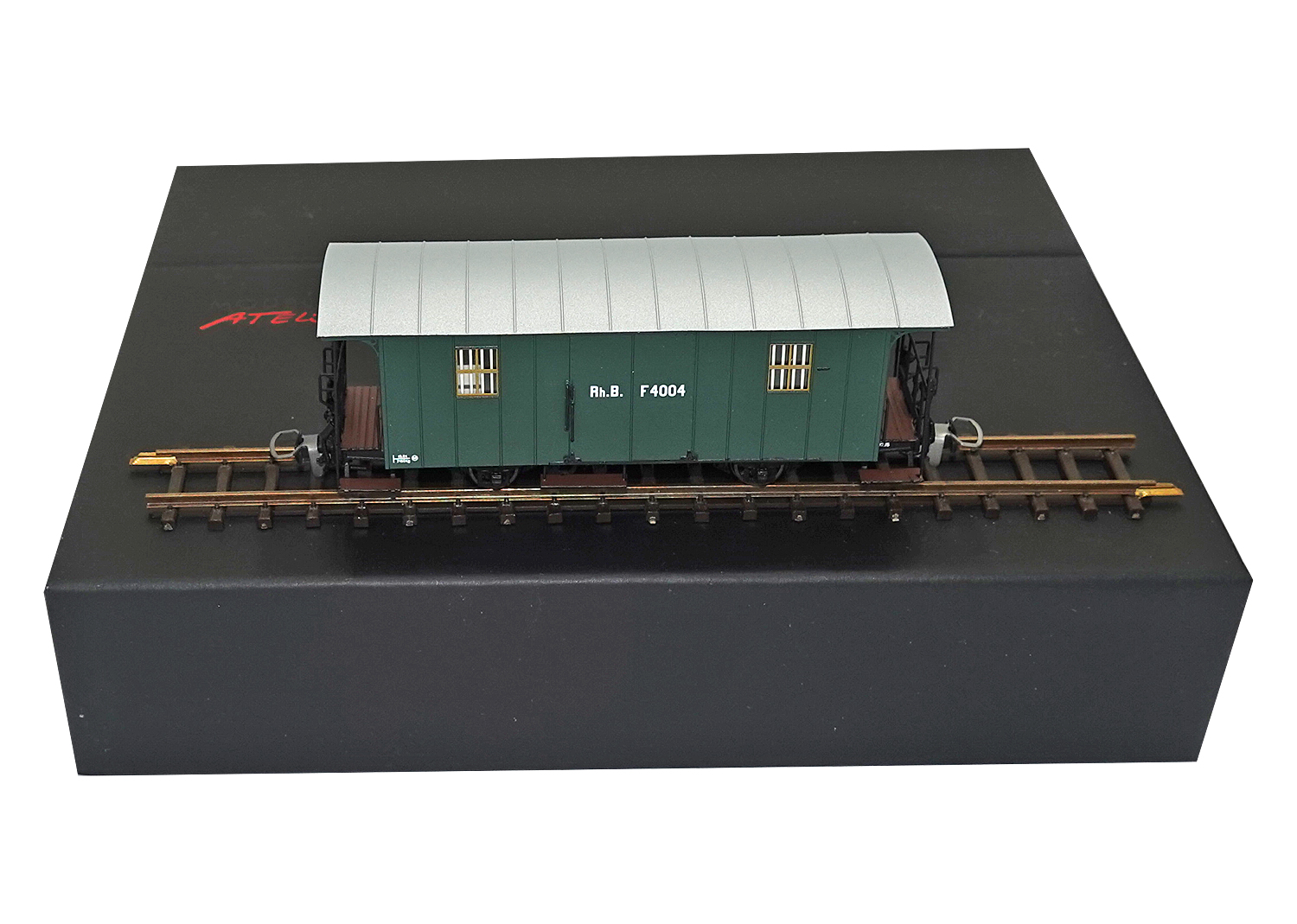 Modellbau-Atelier F4004 H0m RhB F 4004 Gepäckwagen Museumsversion 