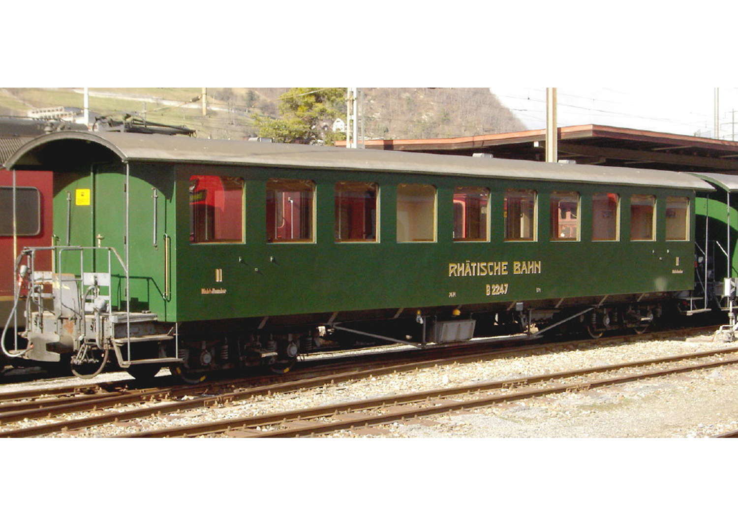 Bemo-3235145 Bemo 3235145 RhB B 2245 Nostalgie-Plattformwagen