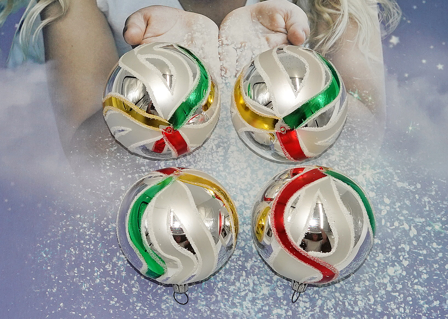 Christbaumschmuck Glaskugel-Set Silber Satin bunt 7cm Christbaumschmuck Glaskugel-Set Silber Satin bunt 7cm