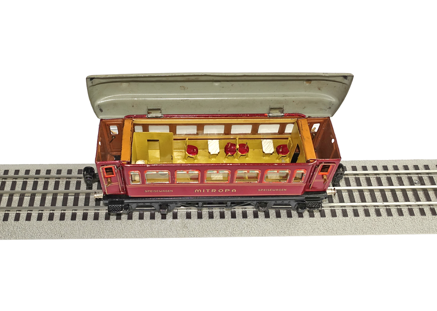 Märklin 1888Sp Speisewagen mit Inneneinrichtung rot 