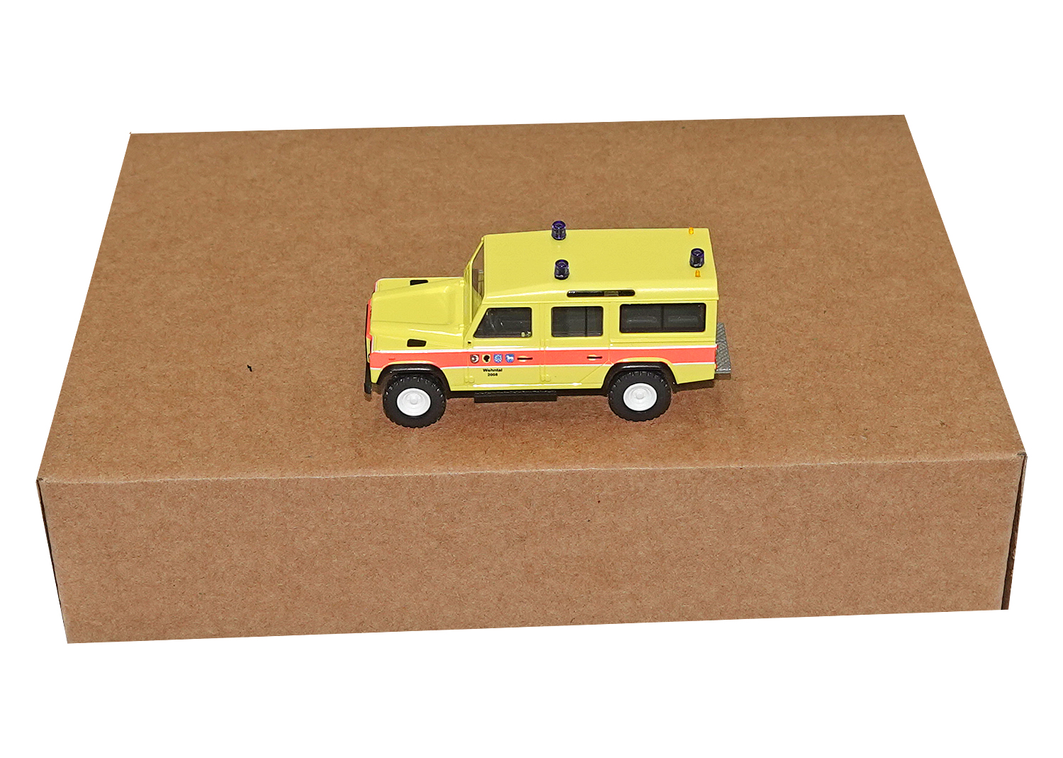 Busch 50300-109 Landrover Defender Feuerwehr Wehntal (CH) 