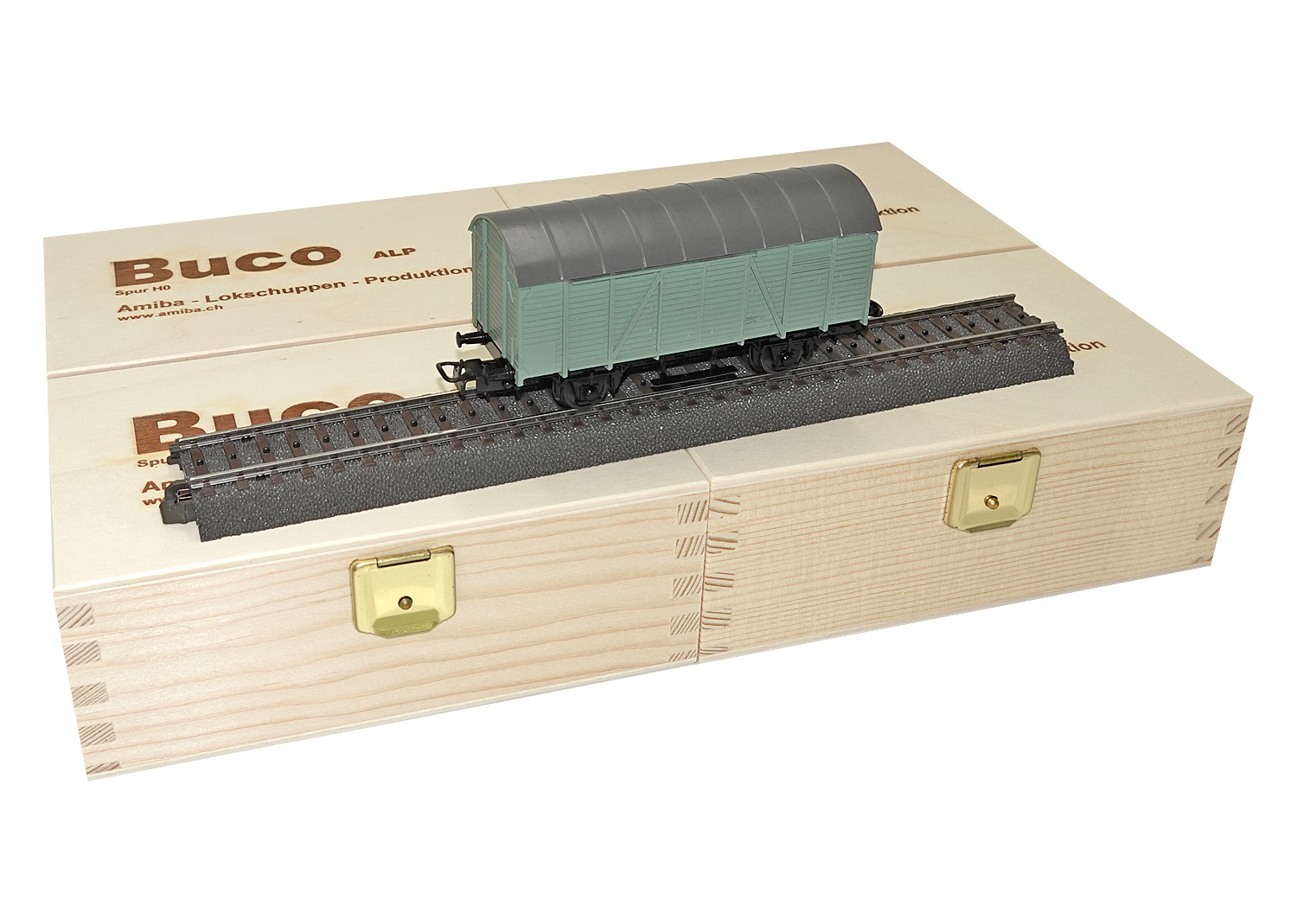 Buco H0 10444 ged Güterwagen resedagrün DC 