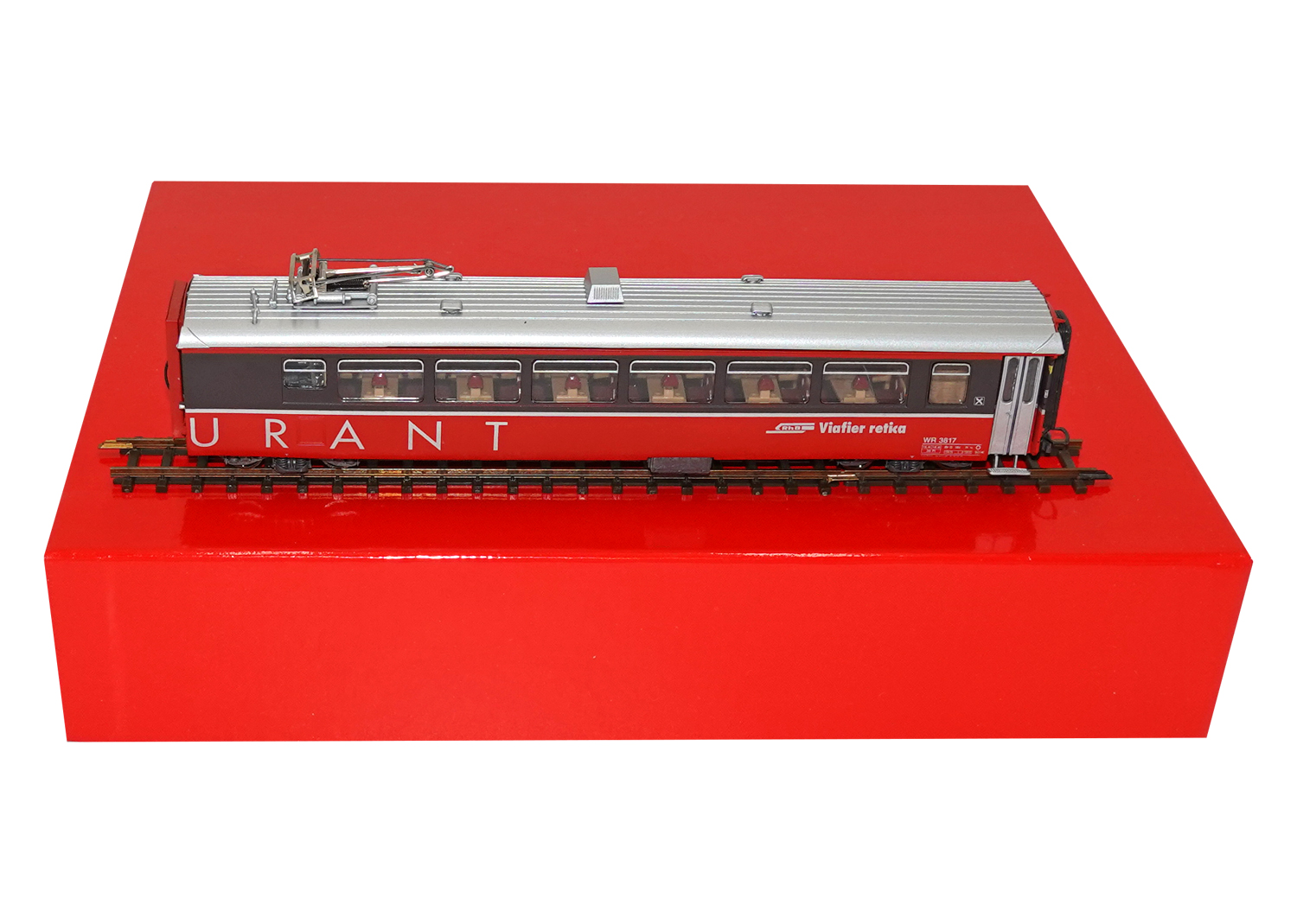 D+R 23817 H0m RhB Doppelspeisewagen WR 3816 / 3817 rot / braun 