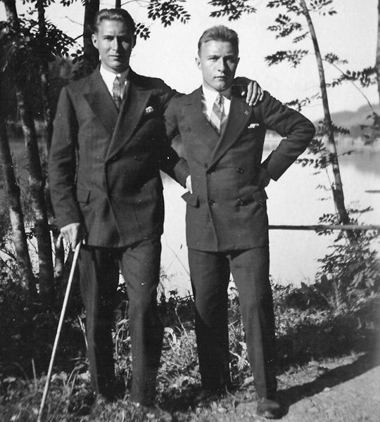 Hugo-links-und-Alwin-Gahler-anno-1927