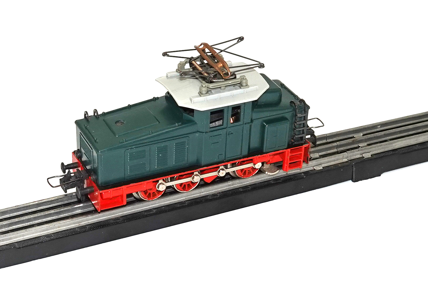 Trix Express 2238 Rangier E-Lokomotive grün Trix Express 2238 Rangier E-Lokomotive grün
