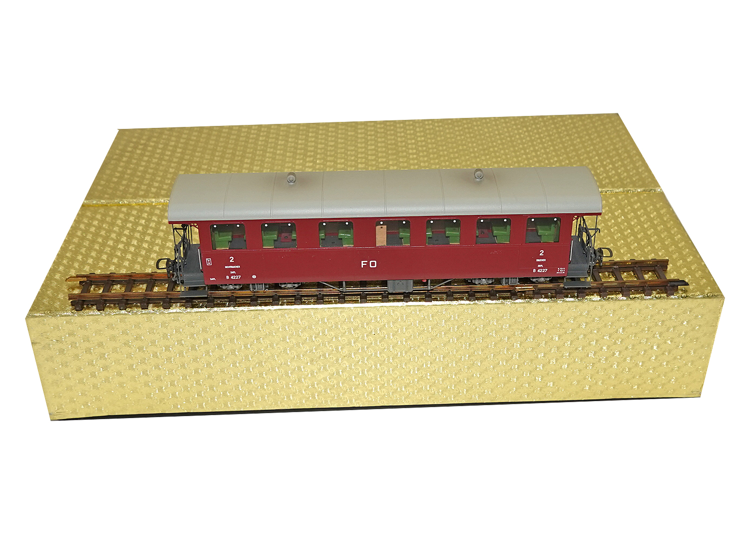 Ferro-Suisse 4227 H0m FO Personenwagen B 4227 rot 
