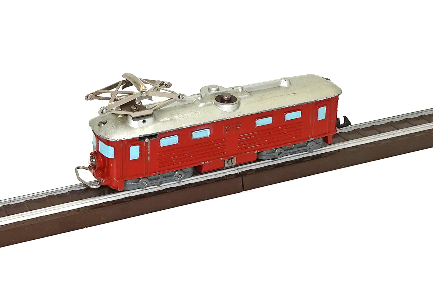 Wesa 130 Lokomotive rot mit Pantographenbügel