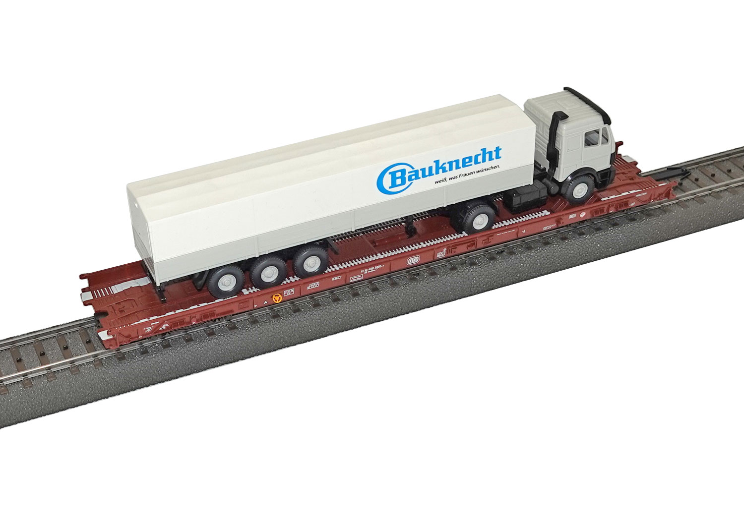Märklin 4742 DB Niederflurwagen mit LKW Bauknecht Märklin 4742 DB Niederflurwagen mit LKW Bauknecht