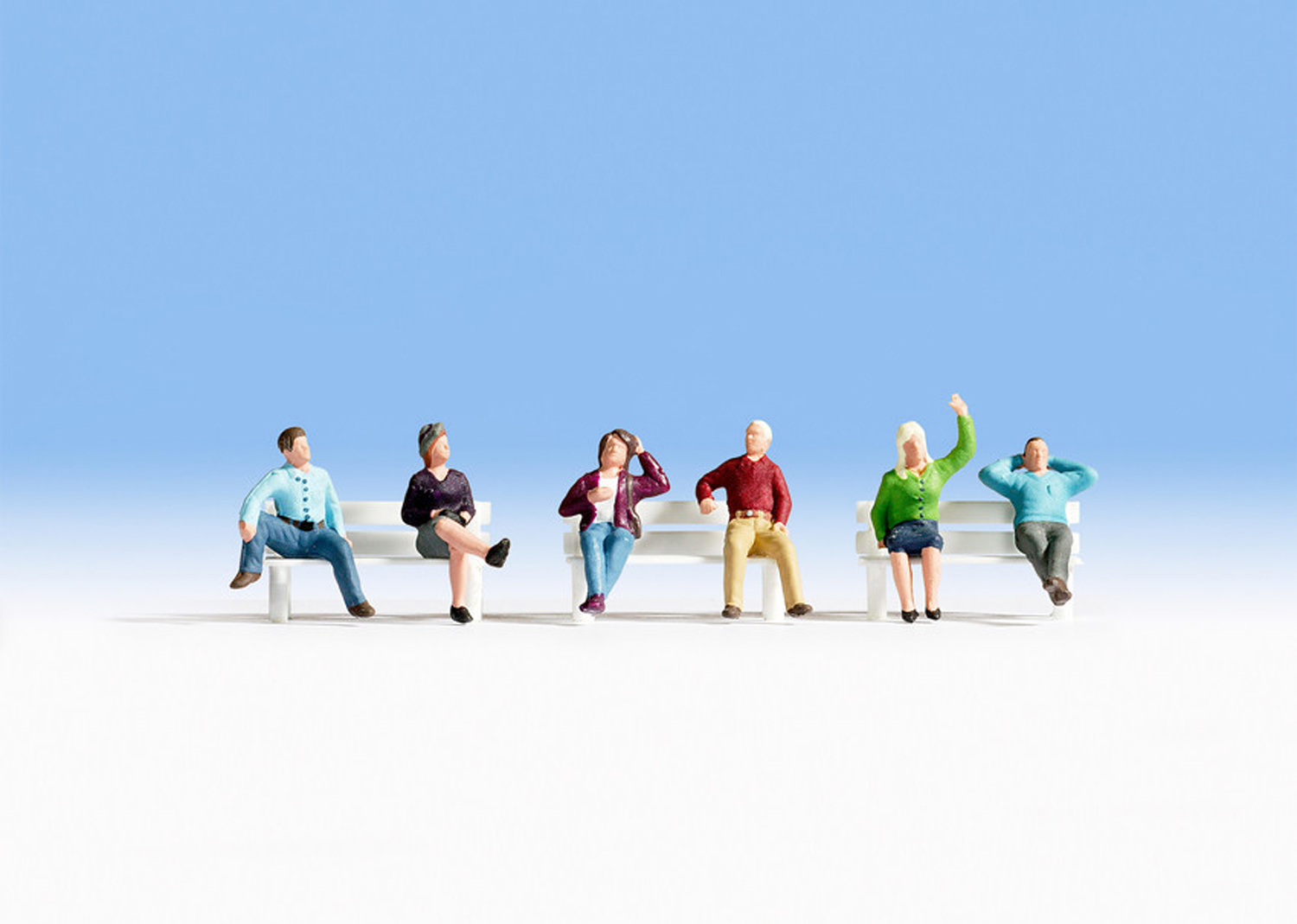 Noch 15540 Sitzende Figuren