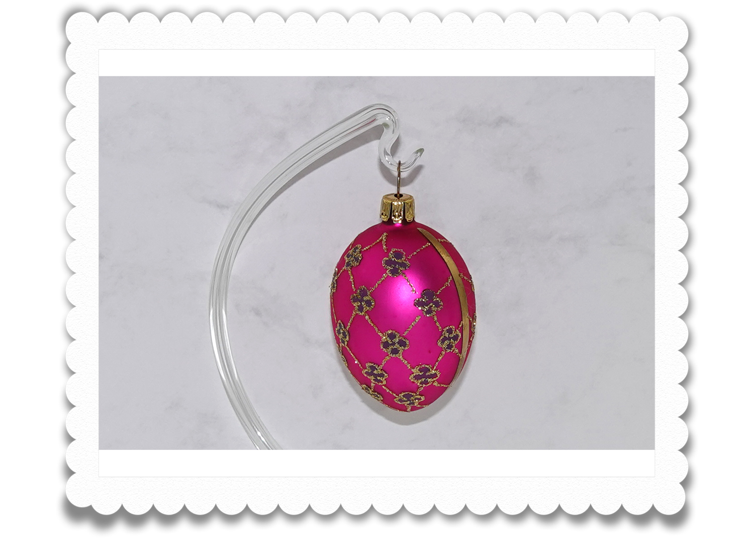 Fabergé Ostereier aus Glas pink bemalt und verziert