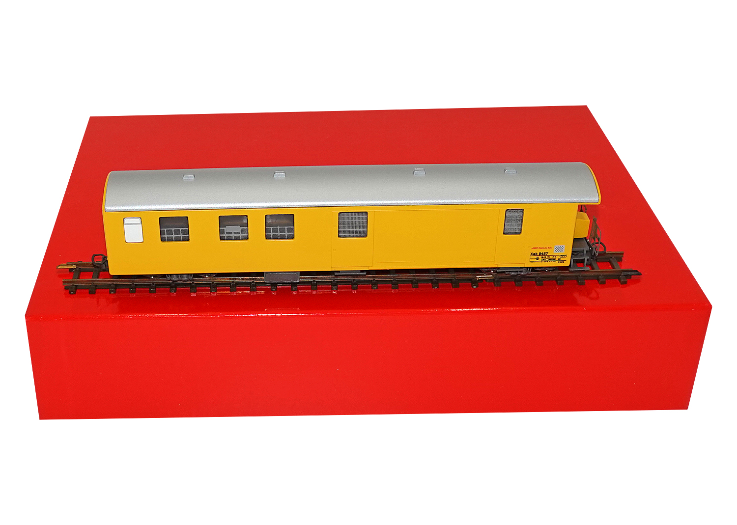 D+R 29457 H0m RhB Bahndienstwagen Xak 9457 gelb 