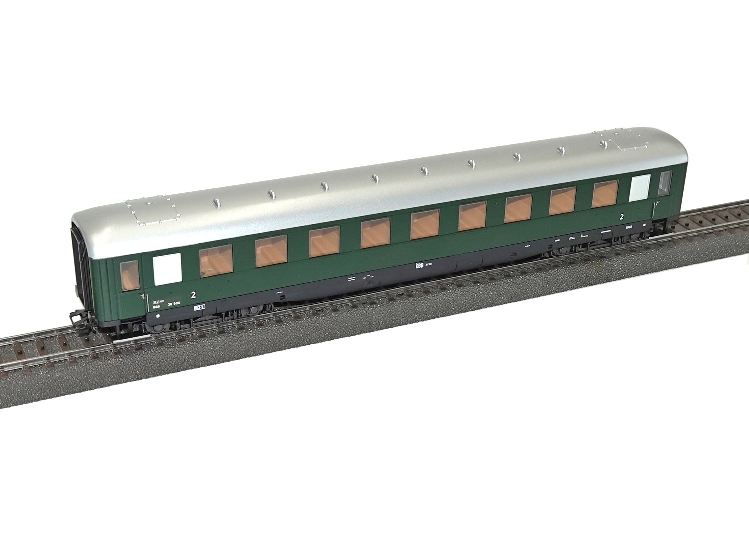 Märklin 43227 ÖBB Schürzen Schnellzugwagen 2.Kl.  Märklin 43227 ÖBB Schürzen Schnellzugwagen 2.Kl.