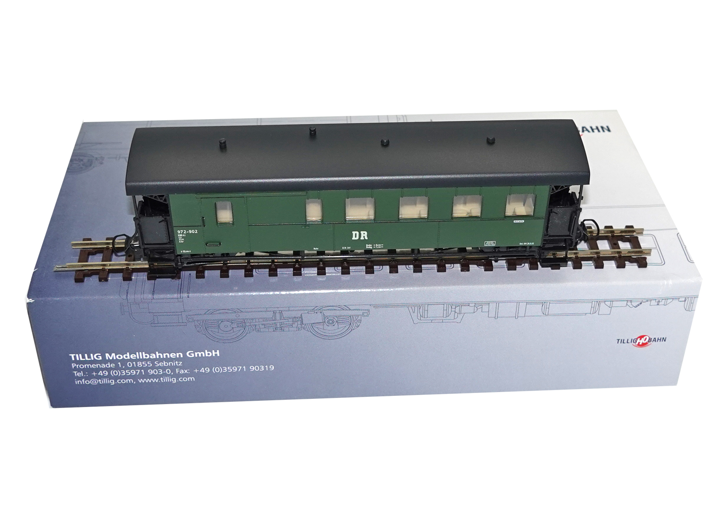 Tillig 03963 H0e DR Packwagen 972-902 grün DC 