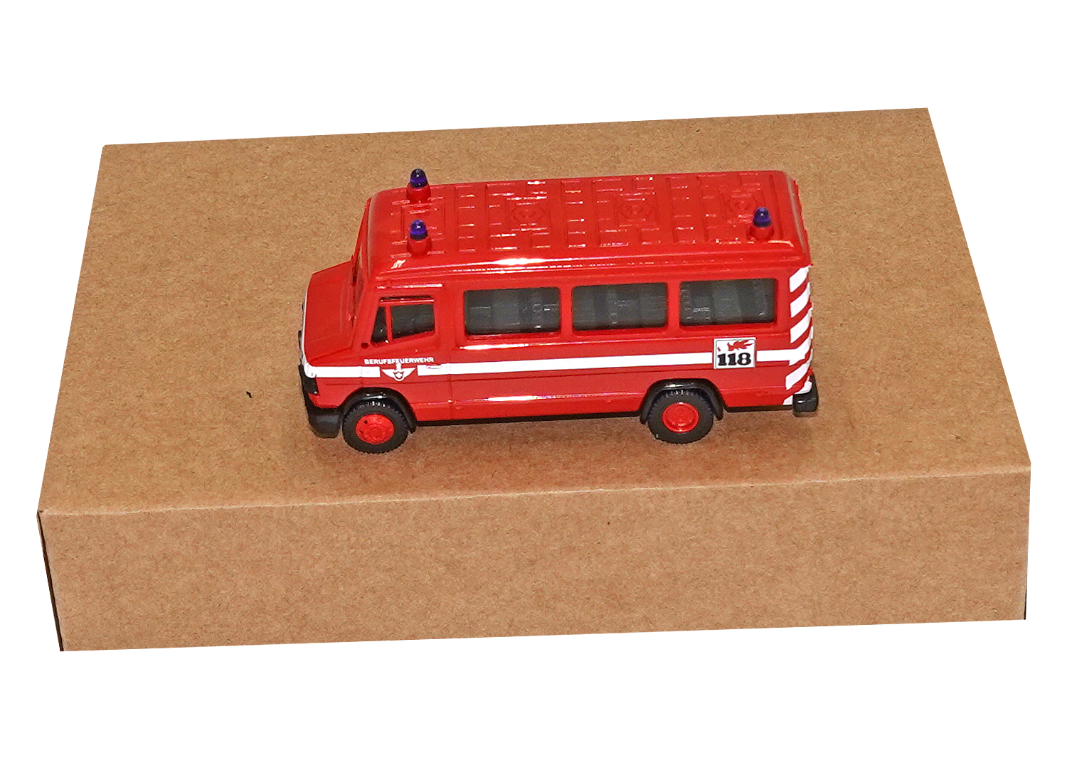 Busch 44349 Mercedes 507 Berufsfeuerwehr 118 (CH) 