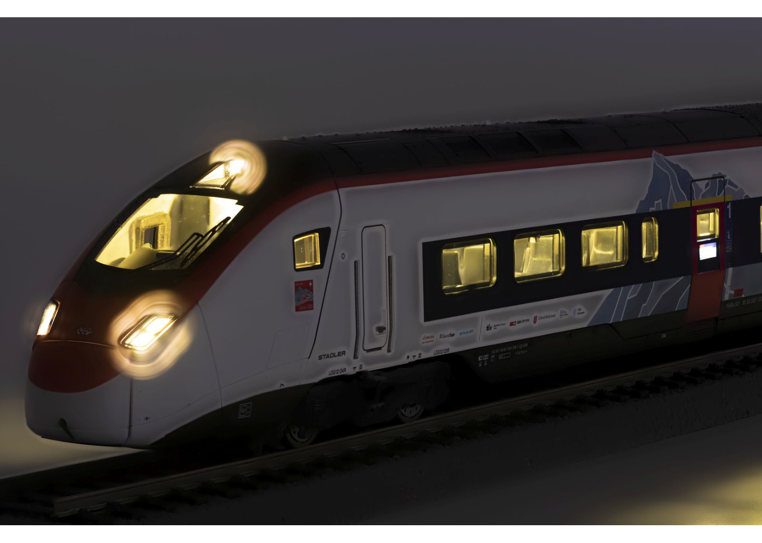 Piko 97230 SBB RABe Triebzug Ceneri 11-teilig mit Innenbel. Ep. VI 