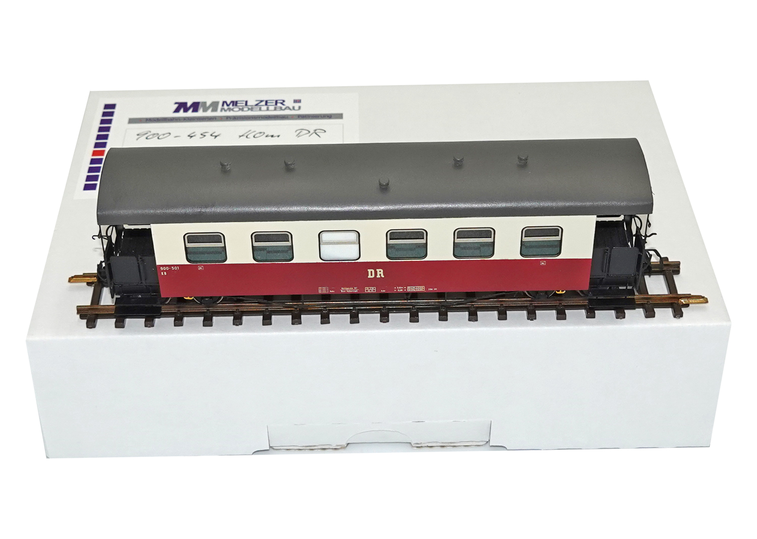 Lok-Schlosserei 900-501 H0m DR Personenwagen rot/creme 900-501 